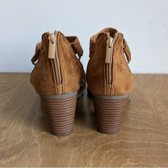 Cloudwalkers by Avenue Brown Faux Suede Stacked Heels Sandals Women's Size 8.5 - Picture 4 of 7